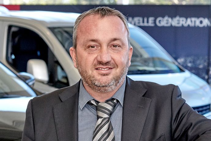 Stephane : directeur concession Nissan Perpignan